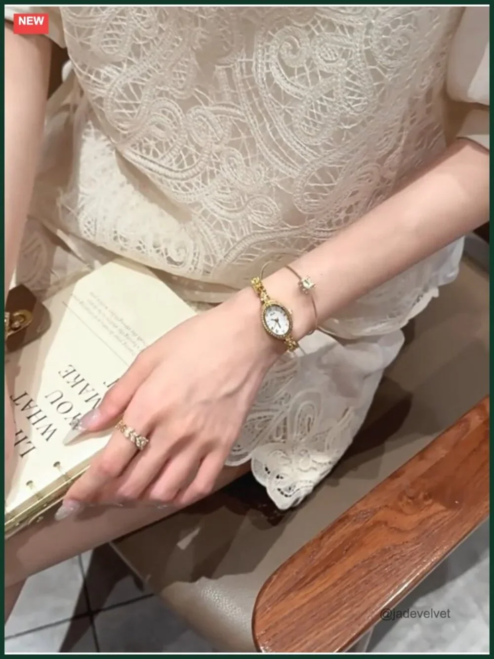 Vintage Gold Oval Quartz Watch for Women - Alloy Steel Band